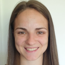 Portrait photo of Jessica Scott